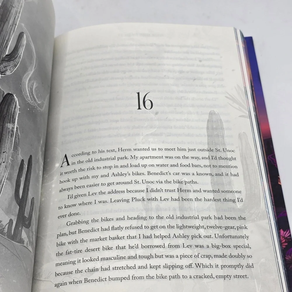 Kim Harrison Three Kinds of Lucky Hardcover Purple‎ Sprayed Edges Fantasy Book